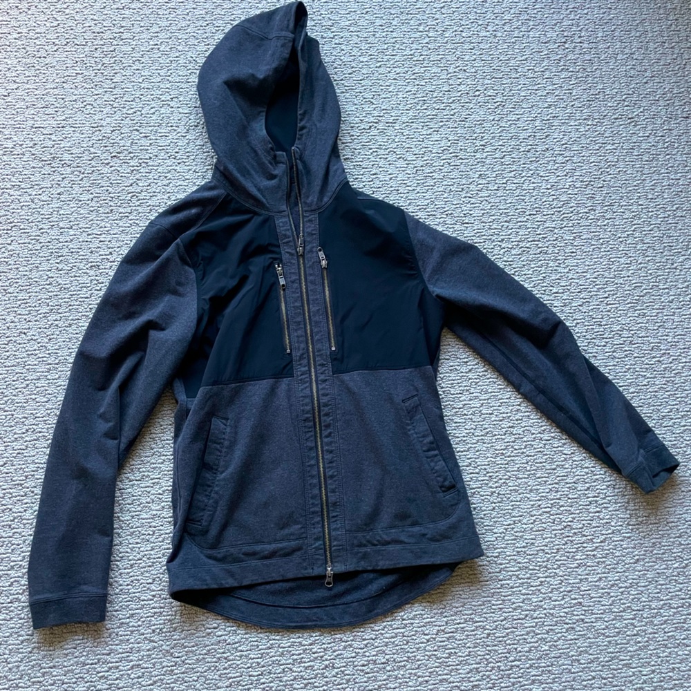 Lululemon Men’s Hoodie